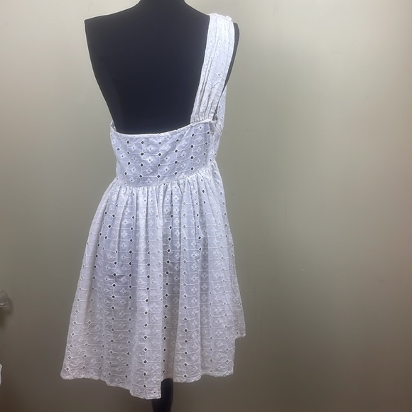 NWT ASOS ONE SHOULDER CUPPED EYELET MINI SUNDRESS IN WHITE Size 8 - Picture 8 of 16
